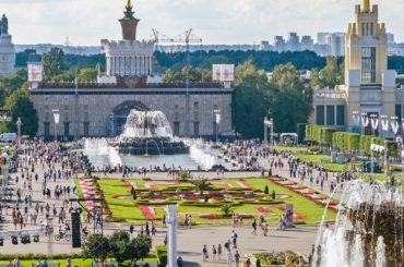 Собянин: павильону «Казахстан» на ВДНХ вернули исторический шпиль