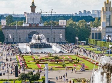 Собянин: павильону «Казахстан» на ВДНХ вернули исторический шпиль