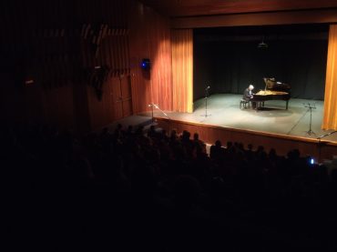 Российский пианист Владимир Овчинников выступил с концертом на Кипре