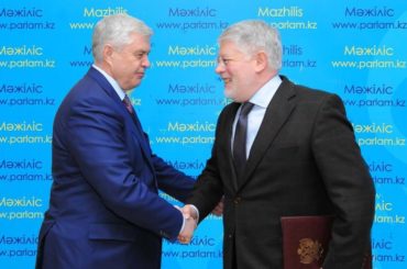 В Мажилисе обсудили российско-казахстанское сотрудничество в гуманитарной сфере