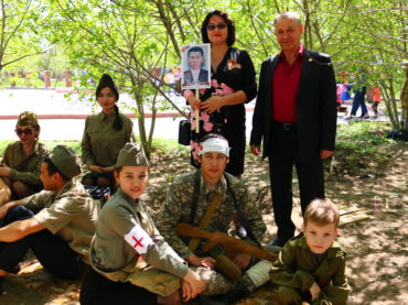 9 мая в городе Актобе прошли мероприятия посвященные Дню Победы. АРЦ «Славяне» приняли активное участие на разных площадках города