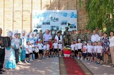 Жители Уральска присоединились к акции «Свеча памяти»