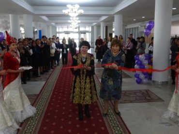 Выставка из фондов Российской государственной библиотеки искусств в Алматы