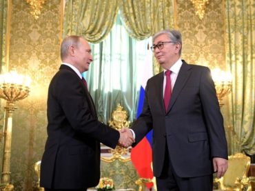 Касым-Жомарт Токаев поздравил Владимира Путина с Днем России