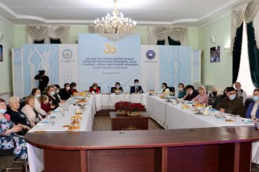 Представители культурных объединений поздравили женщин Кызылорды с 8 марта