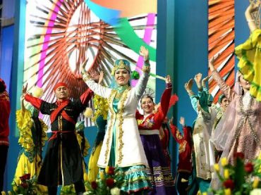 Казахстан празднует День благодарности: история мира и дружбы