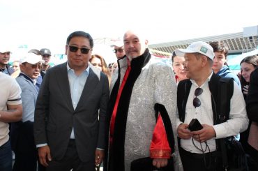 В Алматы отметили День Единства Народа Казахстана.