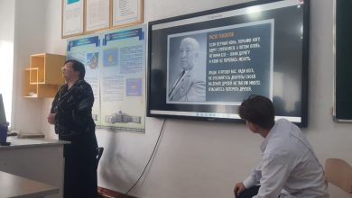 14 сентября в средней школе №5 общественным объединением «Центр русской культуры» Дома дружбы г. Риддера проведено мероприятие, посвященное 100-летию со дня рождения народного поэта Дагестана Расула Гамзатова.