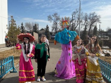 Широкая Масленица в УШТОБЕ