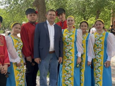 Молодежная группа «Надежда» общественно-культурного центра «Славяне» Кызылординской области